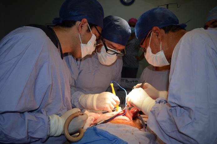 Un Menor, el Beneficiado con Exitoso Trasplante Renal en el Hospital General de Uruapan “Dr. Pedro Daniel Martínez” Un Menor, el Beneficiado con Exitoso Trasplante Renal en el Hospital General de Uruapan “Dr. Pedro Daniel Martínez”