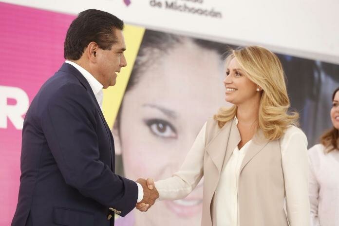 El DIF es la Institución de Asistencia Social Más Importante de México: Angélica Rivera de Peña El DIF es la Institución de Asistencia Social Más Importante de México: Angélica Rivera de Peña