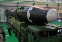 Corea del Norte Presume su Nuevo Misil Balístico