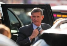 Flynn se Declara Culpable de Mentir al FBI Sobre Rusia