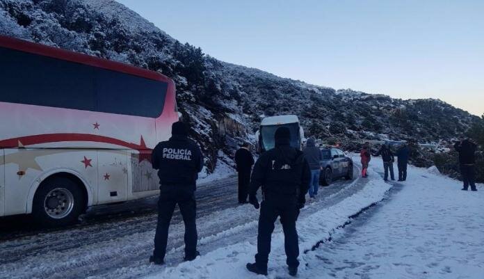 Nevadas Provocan Cierre en Carretera Federal de Sonora