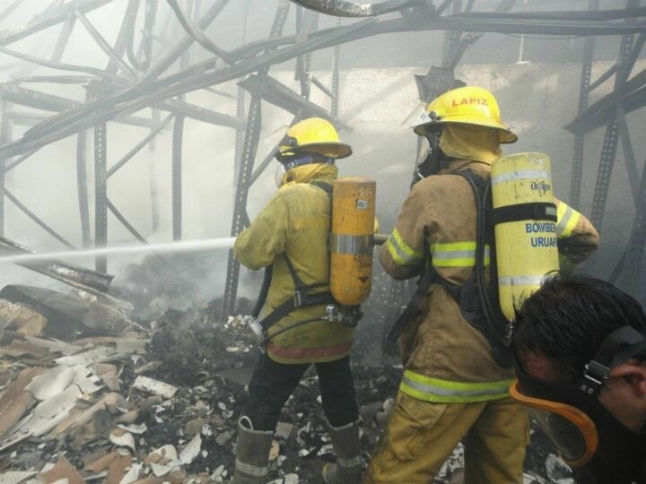 Está por Iniciar la Colecta de los Bomberos Voluntarios; el Año Pasado no Alcanzaron la Meta de un Millón de Pesos. Está por Iniciar la Colecta de los Bomberos Voluntarios; el Año Pasado no Alcanzaron la Meta de un Millón de Pesos.
