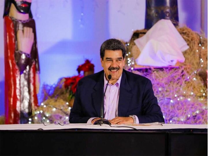 Maduro Enciende la Navidad, Pero Venezolanos Sufren por luz