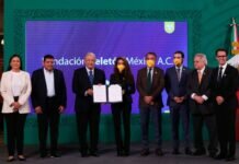 Gobierno de México y Teletón Firman Convenio Para Atender a 20 mil Niños con Discapacidad