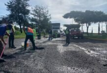 Continua Labores de Bacheo