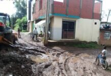 Rehabilitan Calles Afectadas por Lluvia en Colonias Aledañas a Valle Dorado