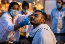 India Baja de los 15 mil Casos de Covid-19 por Primera vez Desde Marzo