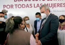 Convoca Bedolla a Sumar Esfuerzos Para Eliminar Machismo y Violencia de Género