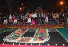 Más de 50 mil Velas Iluminaron la Noche de Muertos en Uruapan