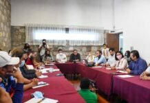 Se Reúnen Diputados de Comisiones Unidas con Miembros de la Sección XVIII de la CNTE