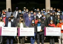 Bedolla Entrega $1.3 mdp en Créditos Para Aminorar el Impacto de la Pandemia en Negocios