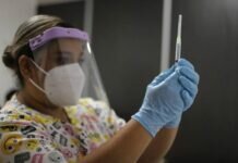 Arranca en Michoacán Vacunación a Personal de Salud y Menores de 14 a 15 Años.