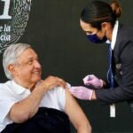 López Obrador Recibe Refuerzo de la Vacuna Contra Covid-19