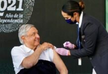 López Obrador Recibe Refuerzo de la Vacuna Contra Covid-19
