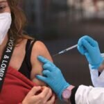 Vacunados y Recuperados Pueden Reinfectarse con la Variante Ómicron