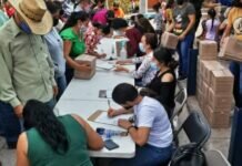 DIF Michoacán Entrega Más Apoyos a Familias Marginadas en Aguililla
