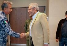 Bedolla revisa proyecto para activar vuelos del AIFA a Michoacán