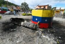 Las protestas masivas en Venezuela dejan al menos seis muertos y cientos de detenidos